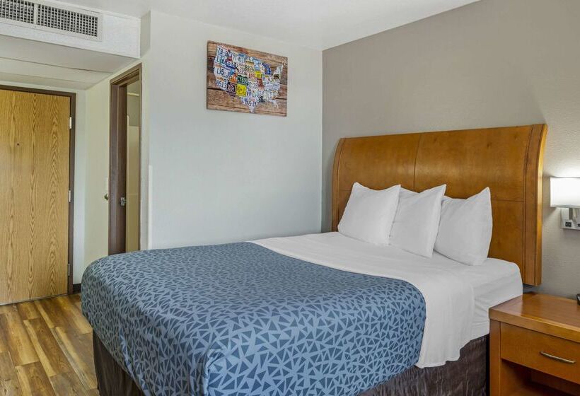 בית מלון כפרי Baymont By Wyndham Missoula