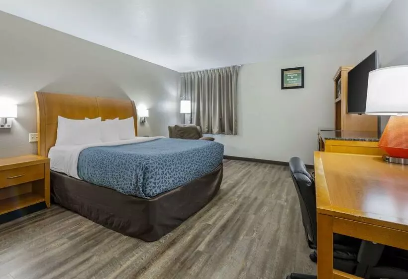 هتل Baymont By Wyndham Missoula