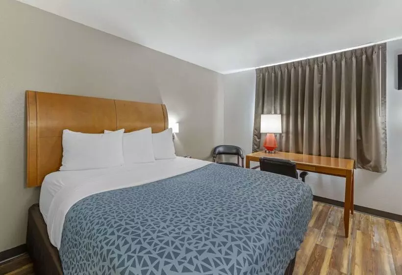 هتل Baymont By Wyndham Missoula