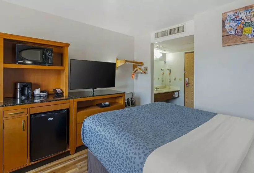 هتل Baymont By Wyndham Missoula