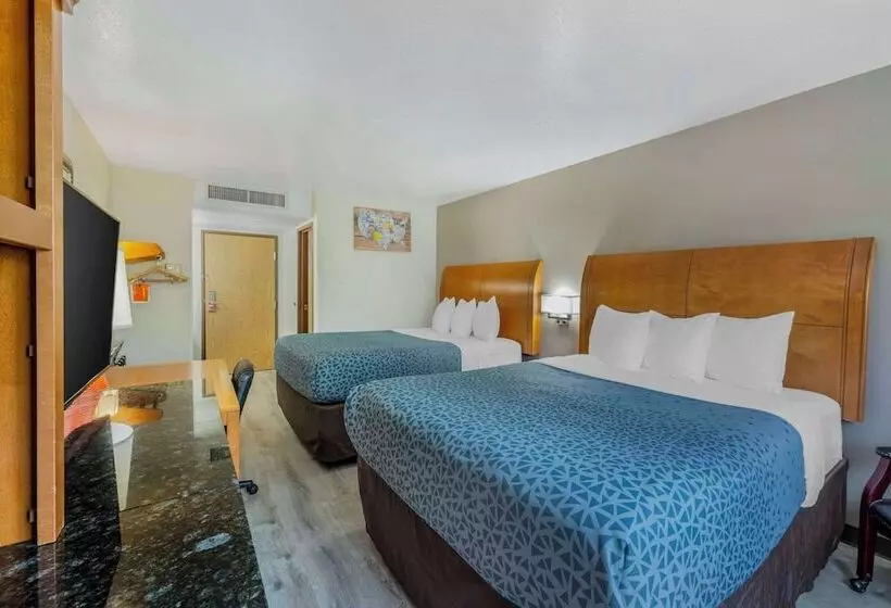 هتل Baymont By Wyndham Missoula