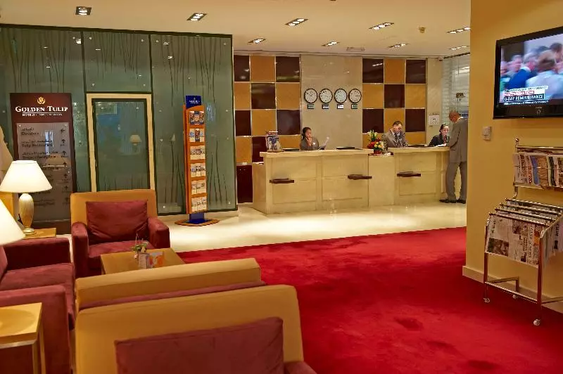 ホテル Golden Tulip Sharjah