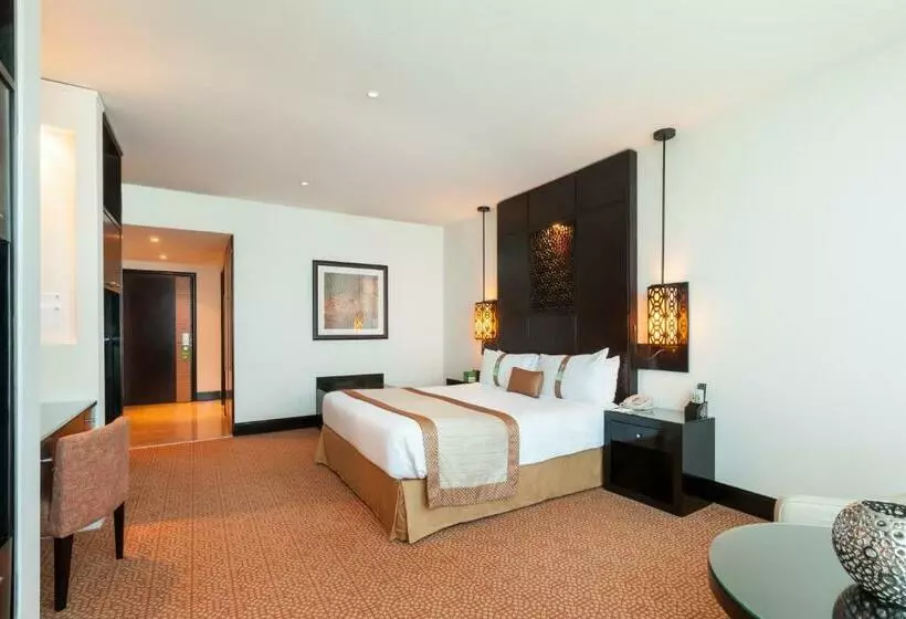 هتل Holiday Inn Dubai Al Barsha, An Ihg