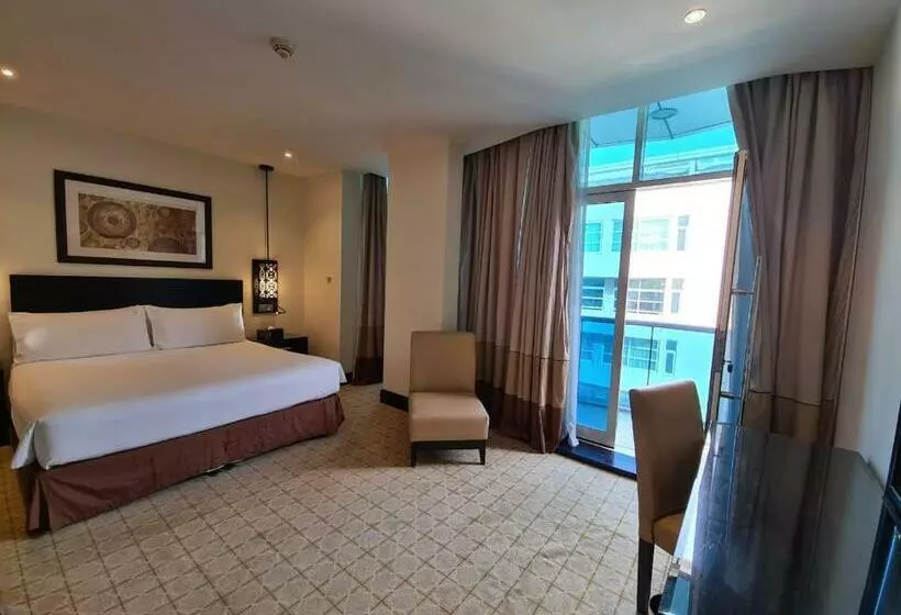 هتل Holiday Inn Dubai Al Barsha, An Ihg