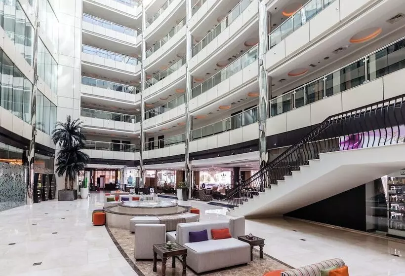 هتل Holiday Inn Dubai Al Barsha, An Ihg