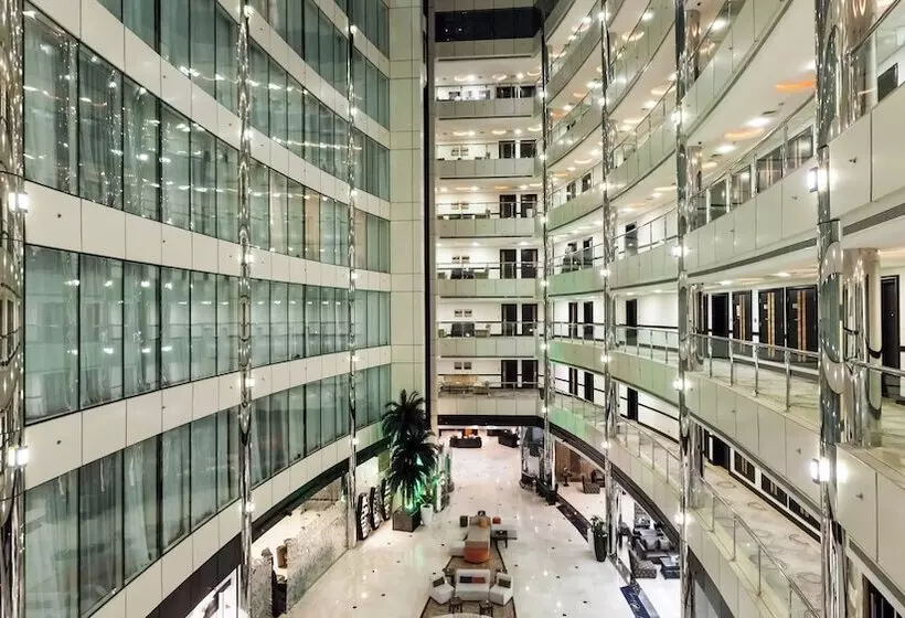 هتل Holiday Inn Dubai Al Barsha, An Ihg
