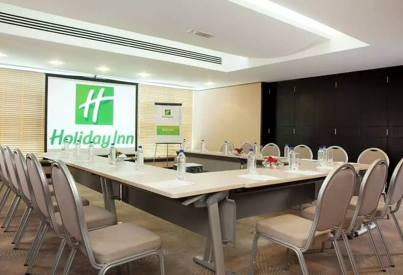 هتل Holiday Inn Dubai Al Barsha, An Ihg