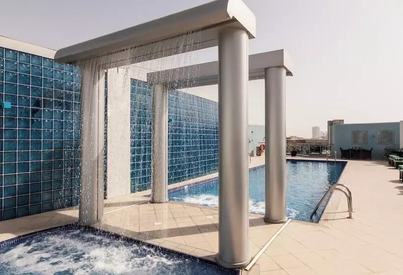 هتل Holiday Inn Dubai Al Barsha, An Ihg
