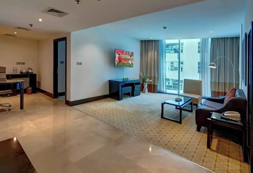 هتل Holiday Inn Dubai Al Barsha, An Ihg