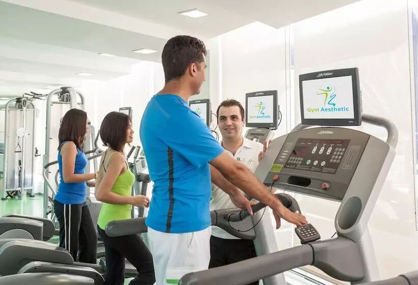 هتل Holiday Inn Dubai Al Barsha, An Ihg