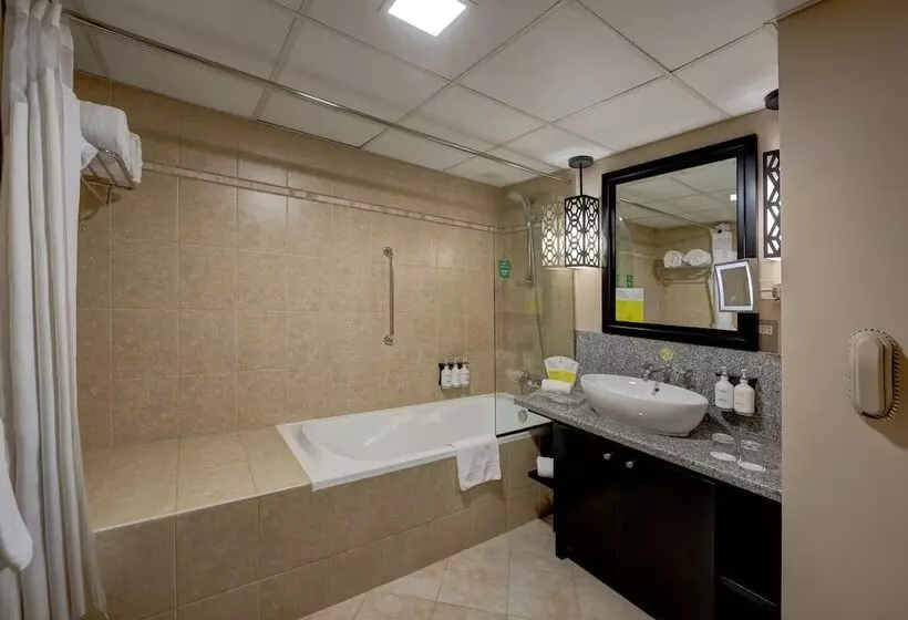 هتل Holiday Inn Dubai Al Barsha, An Ihg