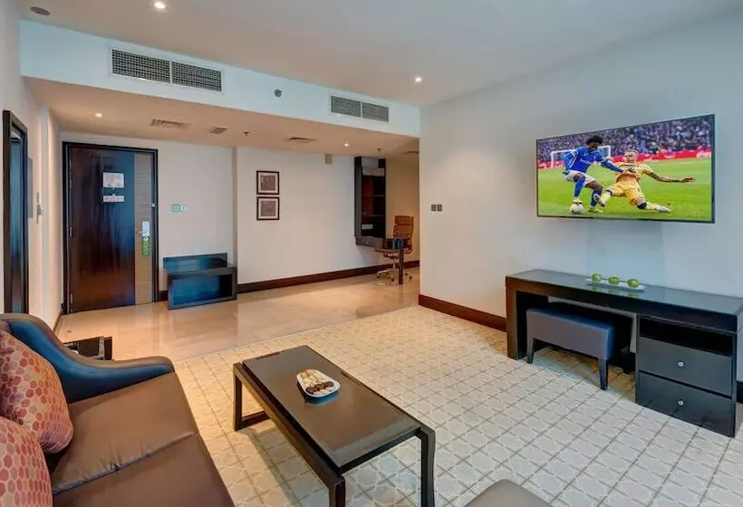 هتل Holiday Inn Dubai Al Barsha, An Ihg