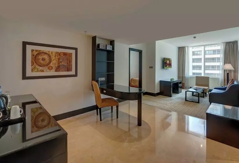 هتل Holiday Inn Dubai Al Barsha, An Ihg