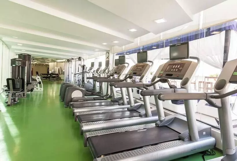 هتل Holiday Inn Dubai Al Barsha, An Ihg