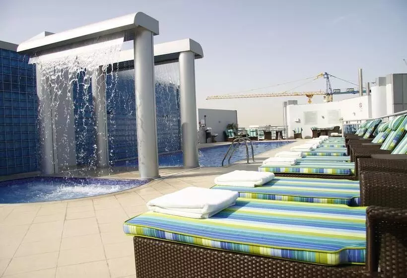 هتل Holiday Inn Dubai Al Barsha, An Ihg