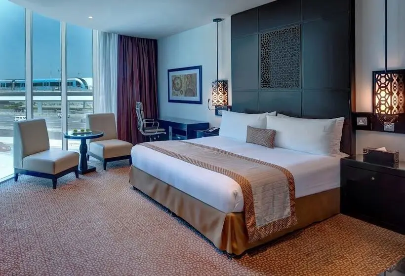 هتل Holiday Inn Dubai Al Barsha, An Ihg