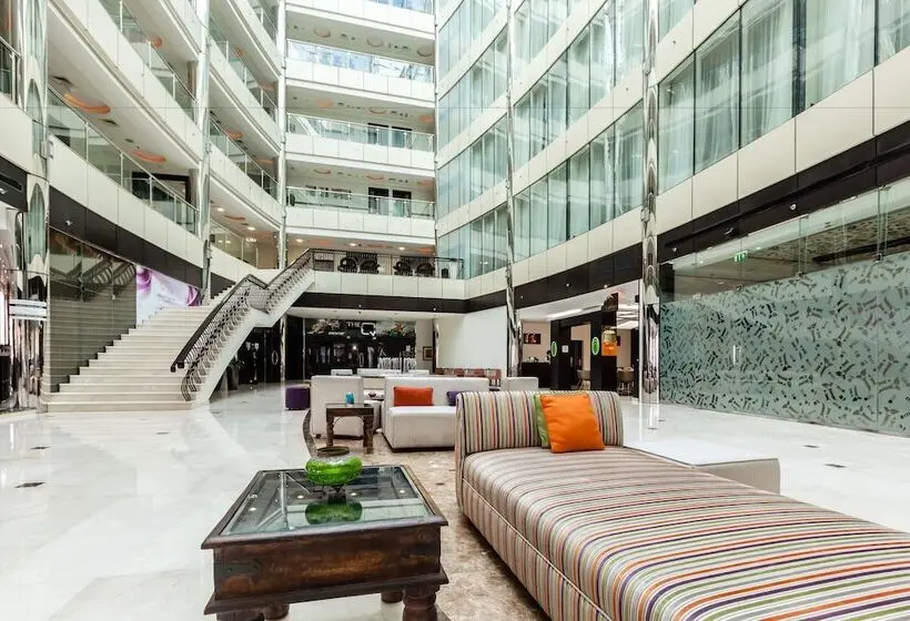 هتل Holiday Inn Dubai Al Barsha, An Ihg