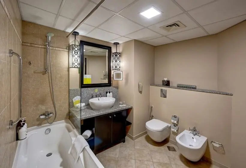 هتل Holiday Inn Dubai Al Barsha, An Ihg