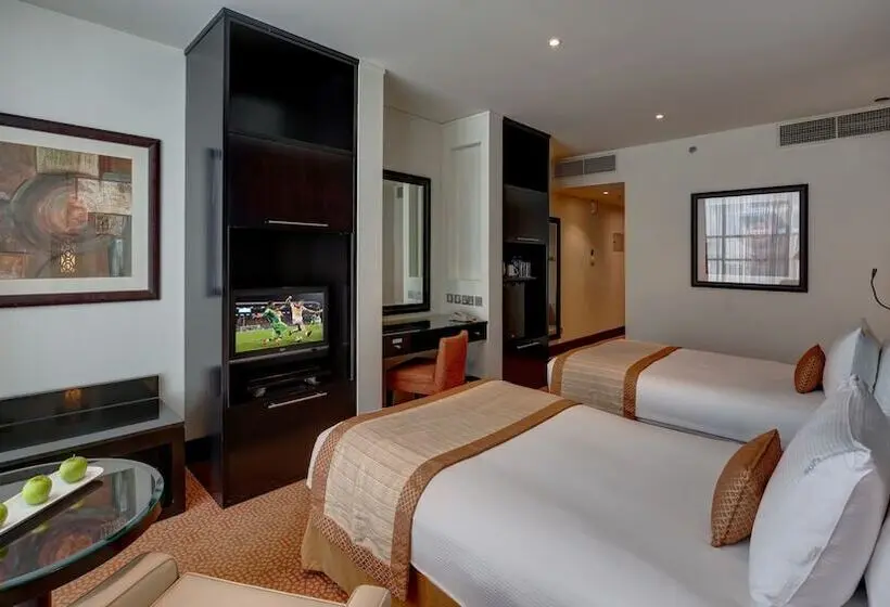هتل Holiday Inn Dubai Al Barsha, An Ihg
