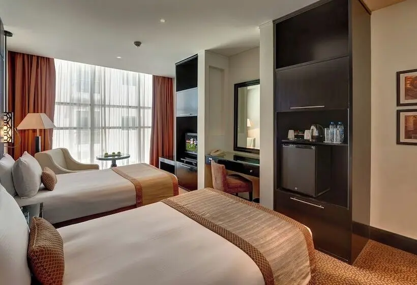 هتل Holiday Inn Dubai Al Barsha, An Ihg