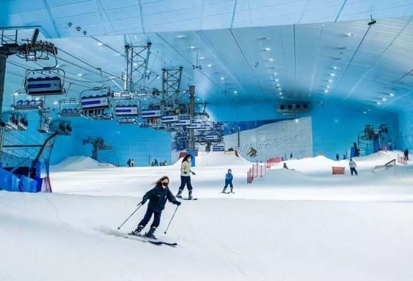 هتل Holiday Inn Dubai Al Barsha, An Ihg