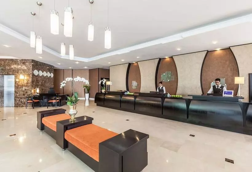 هتل Holiday Inn Dubai Al Barsha, An Ihg