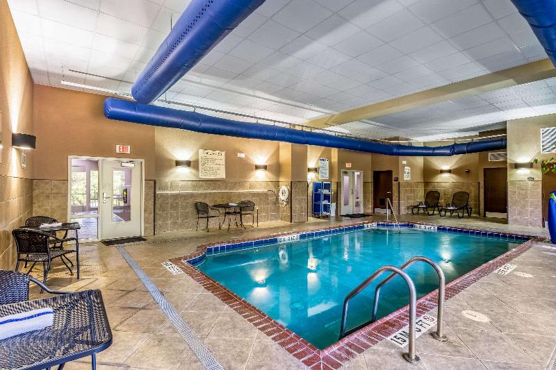 Отель Holiday Inn Express & Suites Lexington, An Ihg