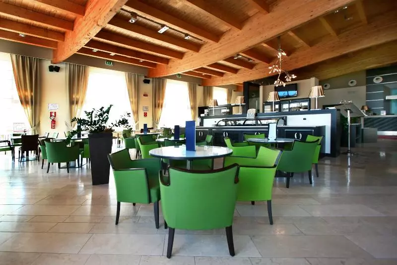酒店 Resort Lake Garda
