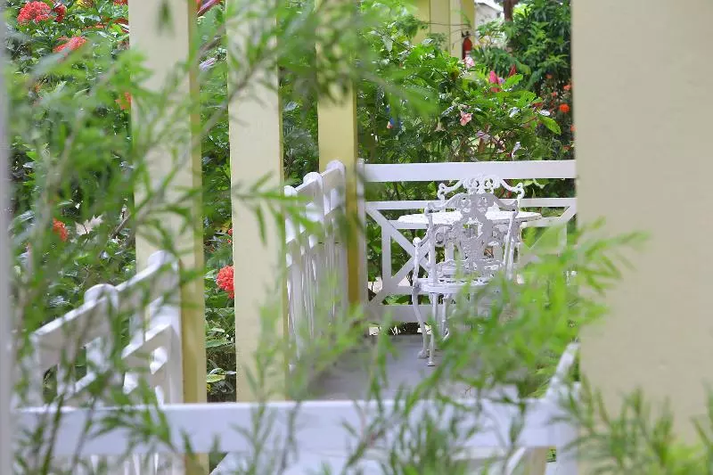 Отель Merrils Beach Resorts Lll