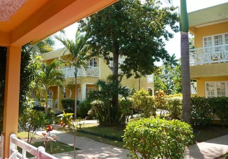 Отель Merrils Beach Resorts Lll