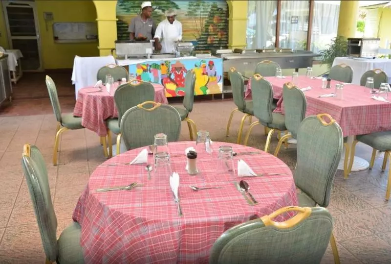 Отель Merrils Beach Resorts Lll