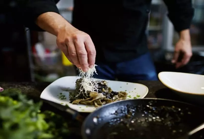 Hôtel Mesón De Leyendas Breakfast & Downtown