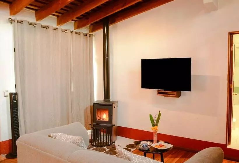 Hôtel Mesón De Leyendas Breakfast & Downtown