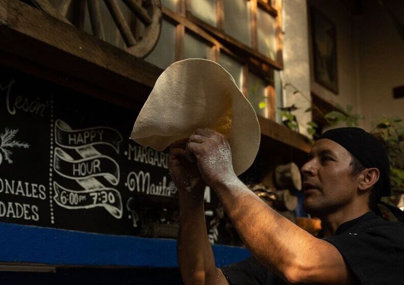 酒店 Mesón De Leyendas Breakfast & Downtown