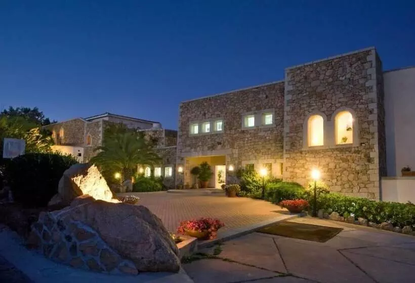 Отель Petra Bianca