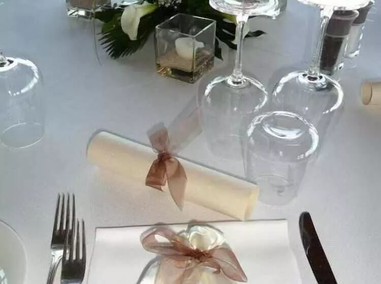 Отель Petra Bianca