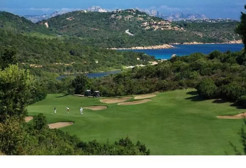 Отель Petra Bianca