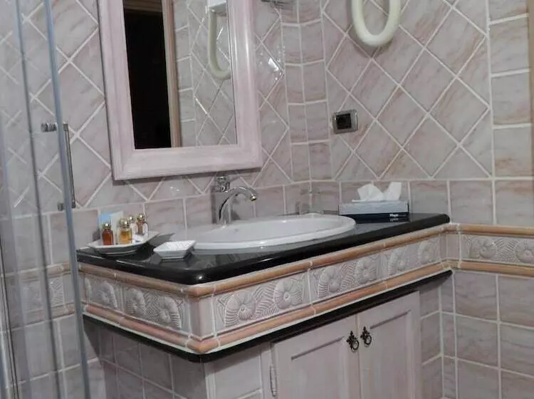 Отель Petra Bianca