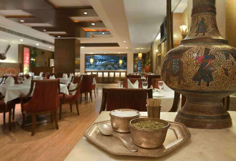 호텔 Ramada By Wyndham Jaipur