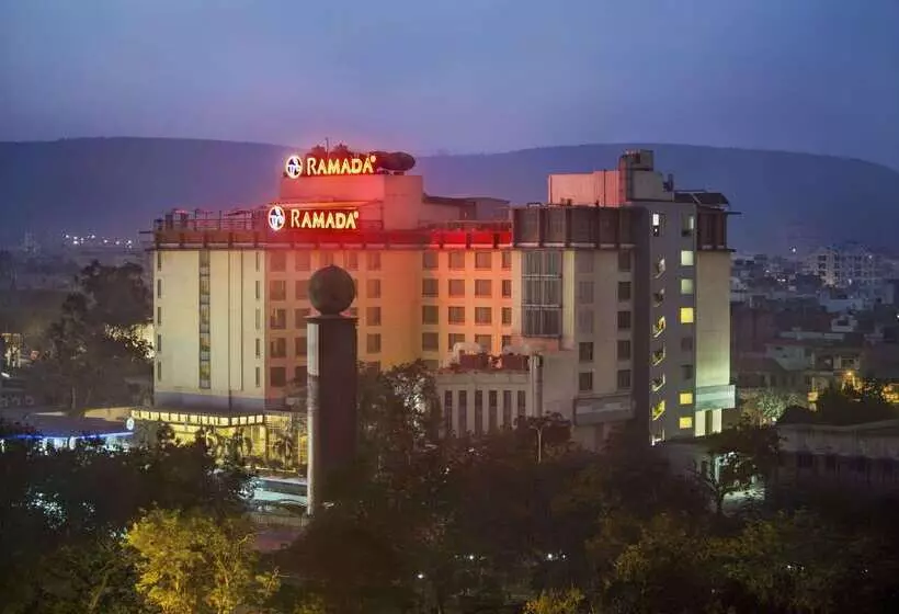 호텔 Ramada By Wyndham Jaipur