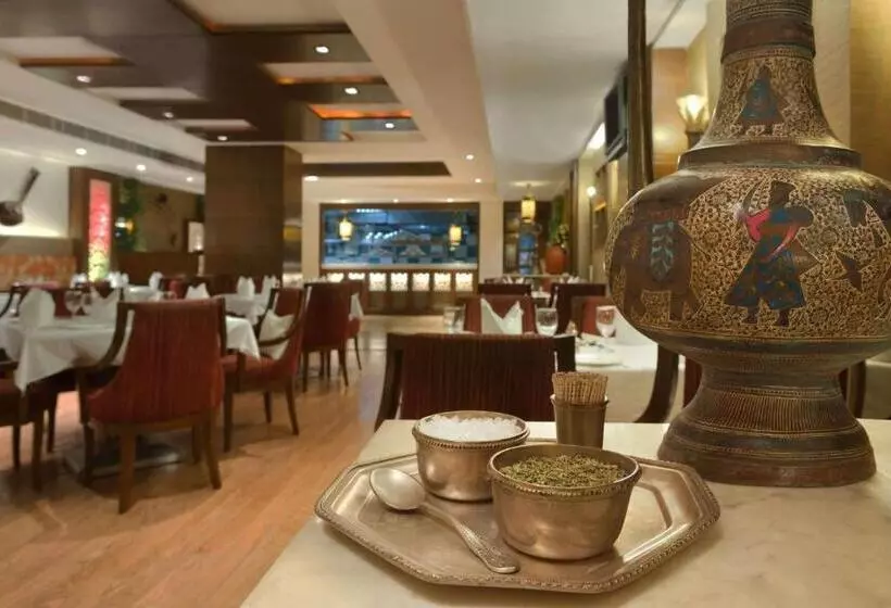 호텔 Ramada By Wyndham Jaipur