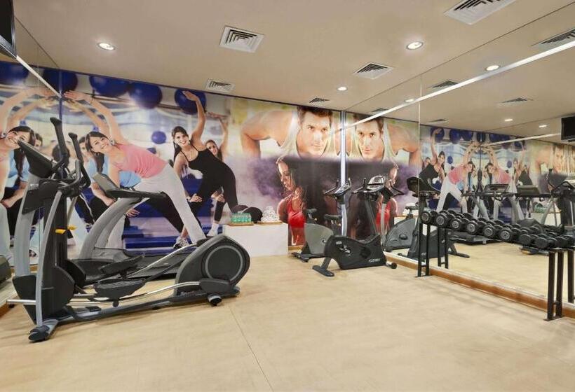 호텔 Ramada By Wyndham Jaipur