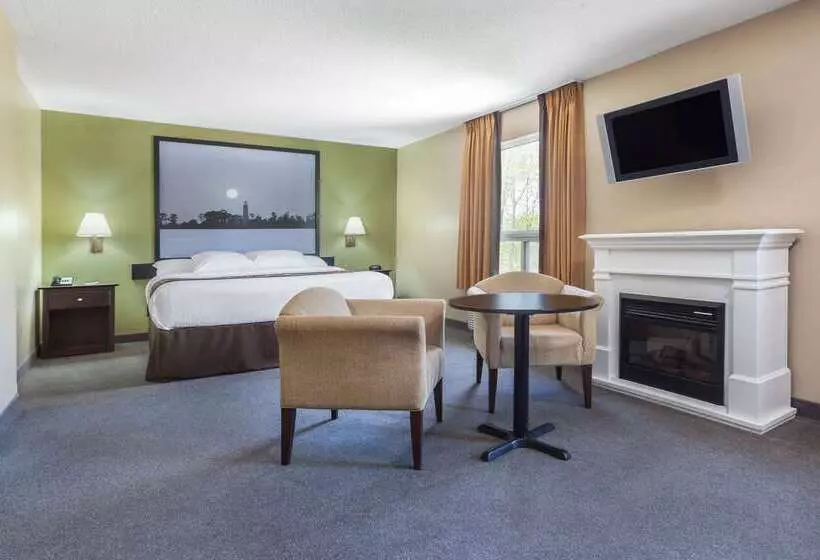 Отель Super 8 By Wyndham Midland