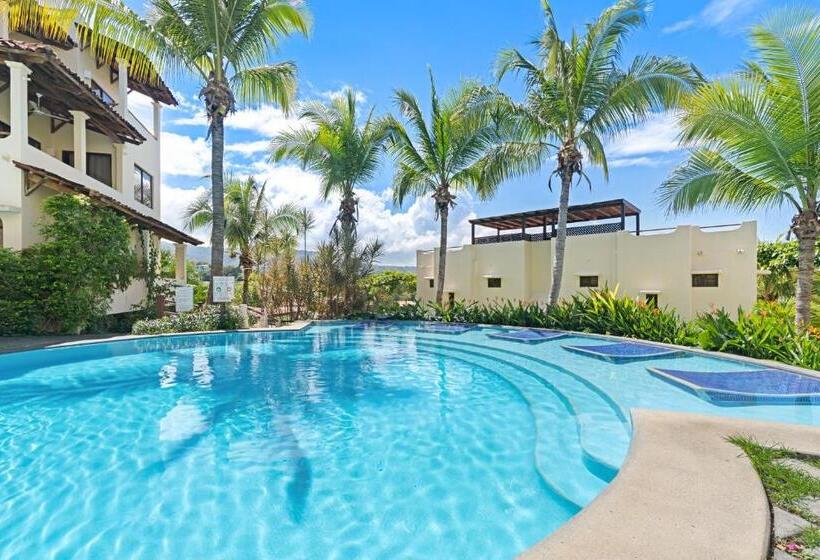 هتل Tropical Gardens Suites And Apartments