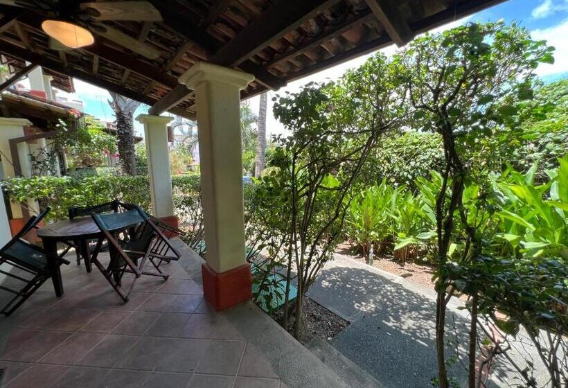 هتل Tropical Gardens Suites And Apartments