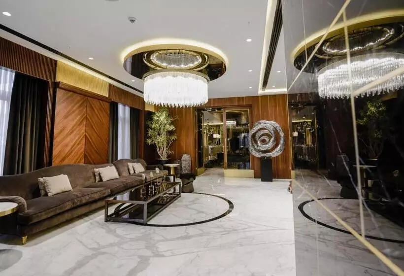 Rocks Hotel & Casino