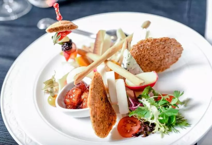 Rocks Hotel & Casino