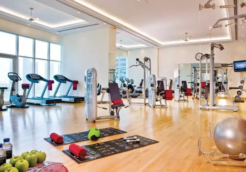 Tamani Marina Hotel & Apartments