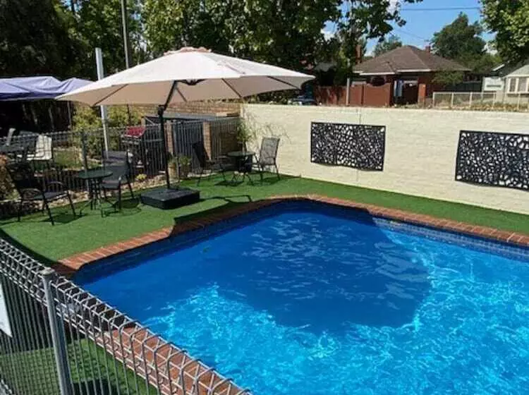 Albury City Motel