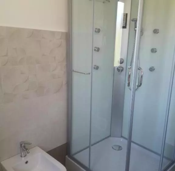 تختخواب و صبحانه Guest House Ajo  A Mulinu